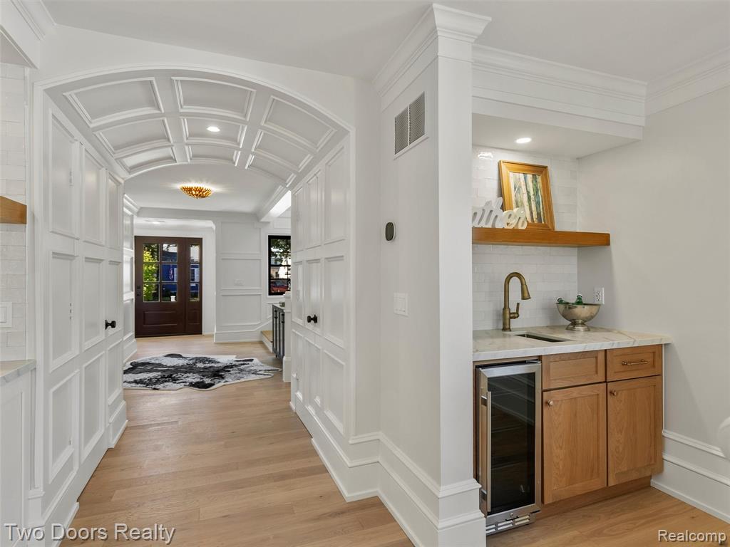820 OAKRIDGE Avenue, Royal Oak, MI 48067 — Photo 26