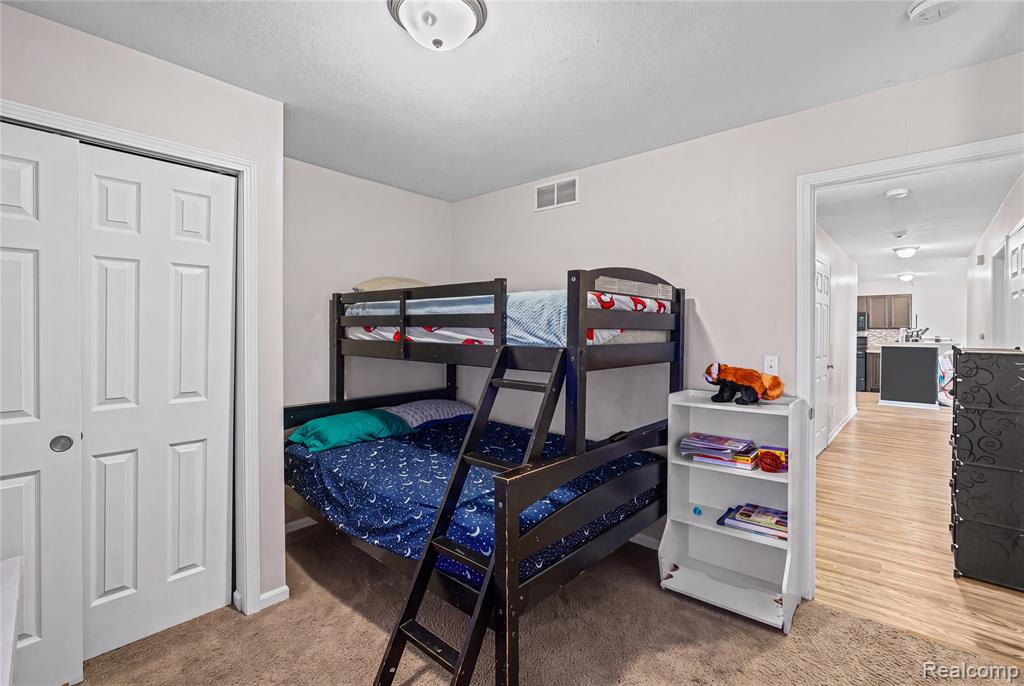 470 E Wood Street, Flint, MI 48503 — Photo 29
