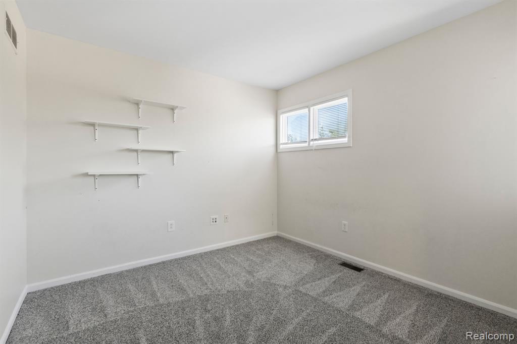 42036 SARATOGA Circle, Canton, MI 48187 — Photo 16