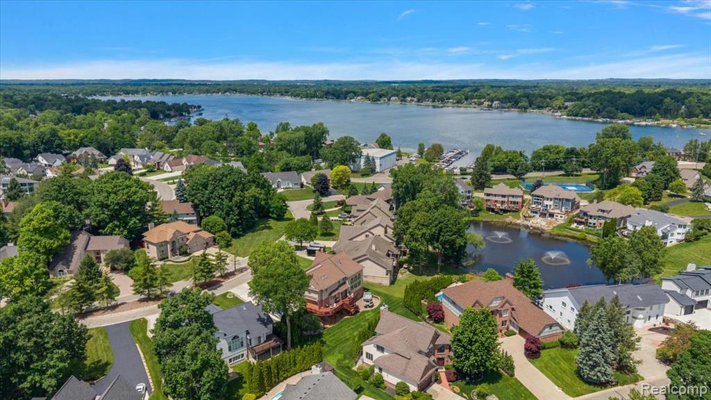 4417 Island View Drive, Waterford, MI 48328 — Photo 5