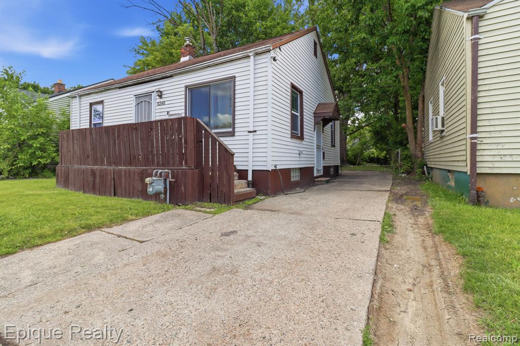 8240 Fielding Street, Detroit, MI 48228 — Photo 3