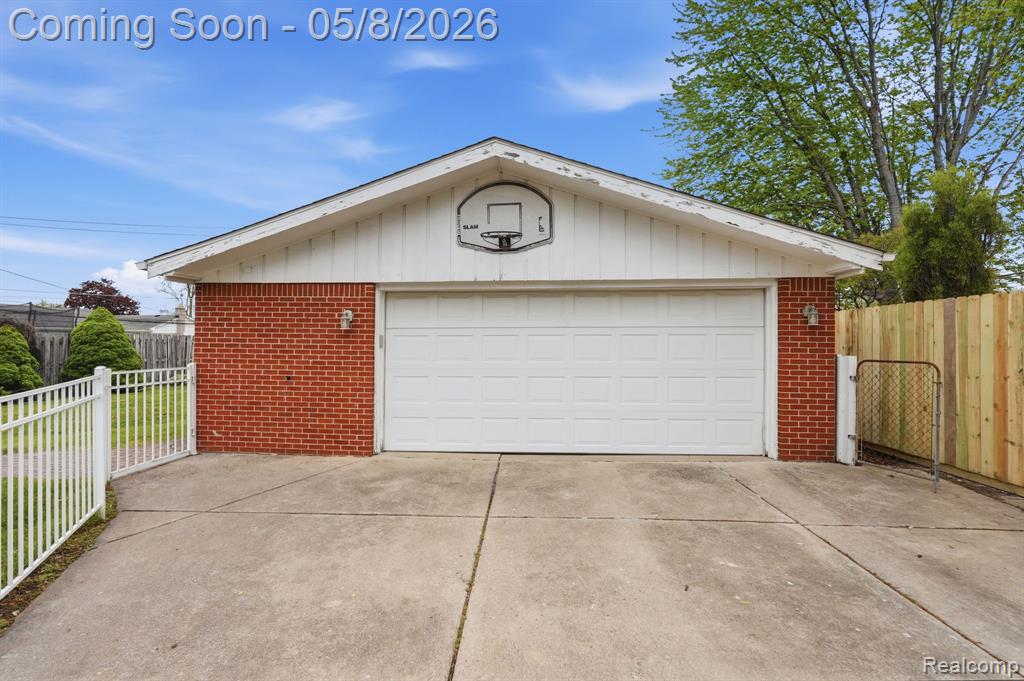 33304 Fraser Avenue, Fraser, MI 48026 — Photo 5