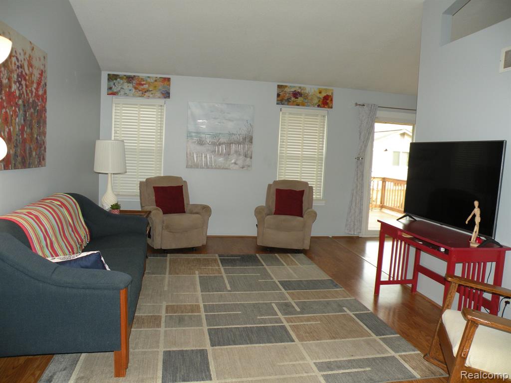 36564 DEERHURST Court, Westland, MI — Photo 3