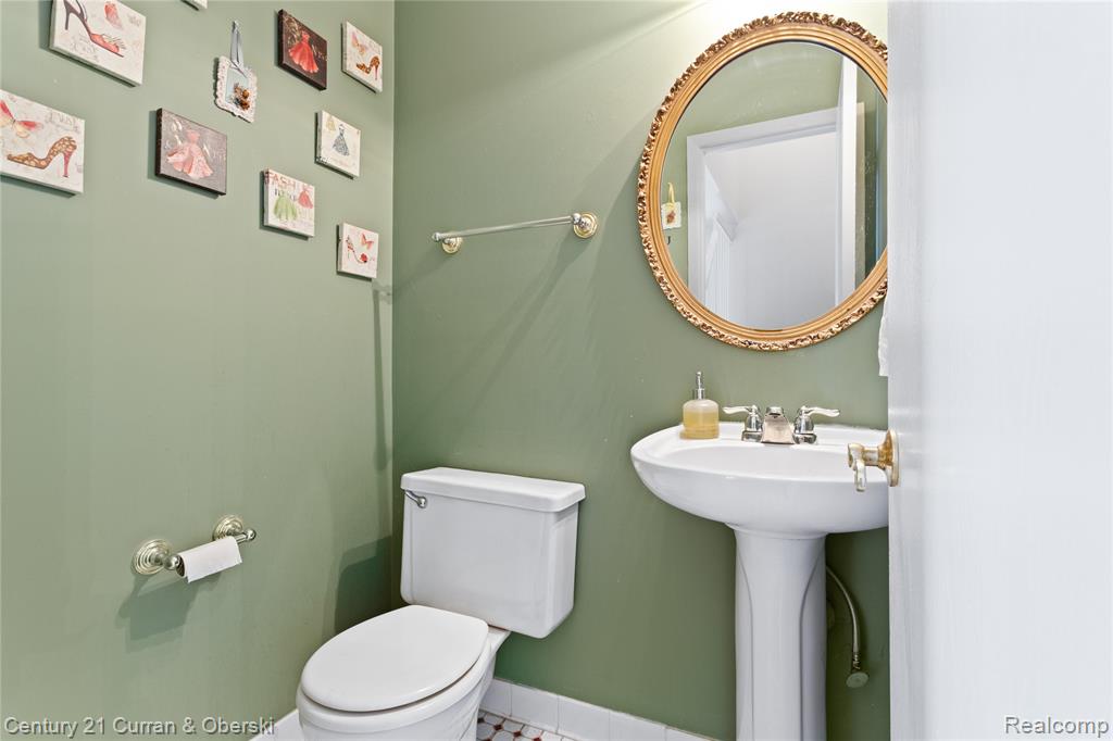 20918 W Glen Haven Circle, Novi, MI 48167 — Photo 16