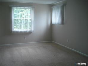 5080 PRENTIS Drive, Troy, MI 48085 — Photo 4