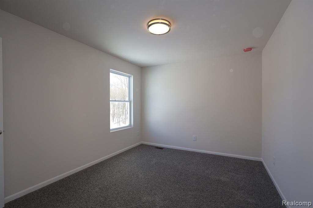 4238 Cedar Lane, Grand Blanc, MI 48439 — Photo 9