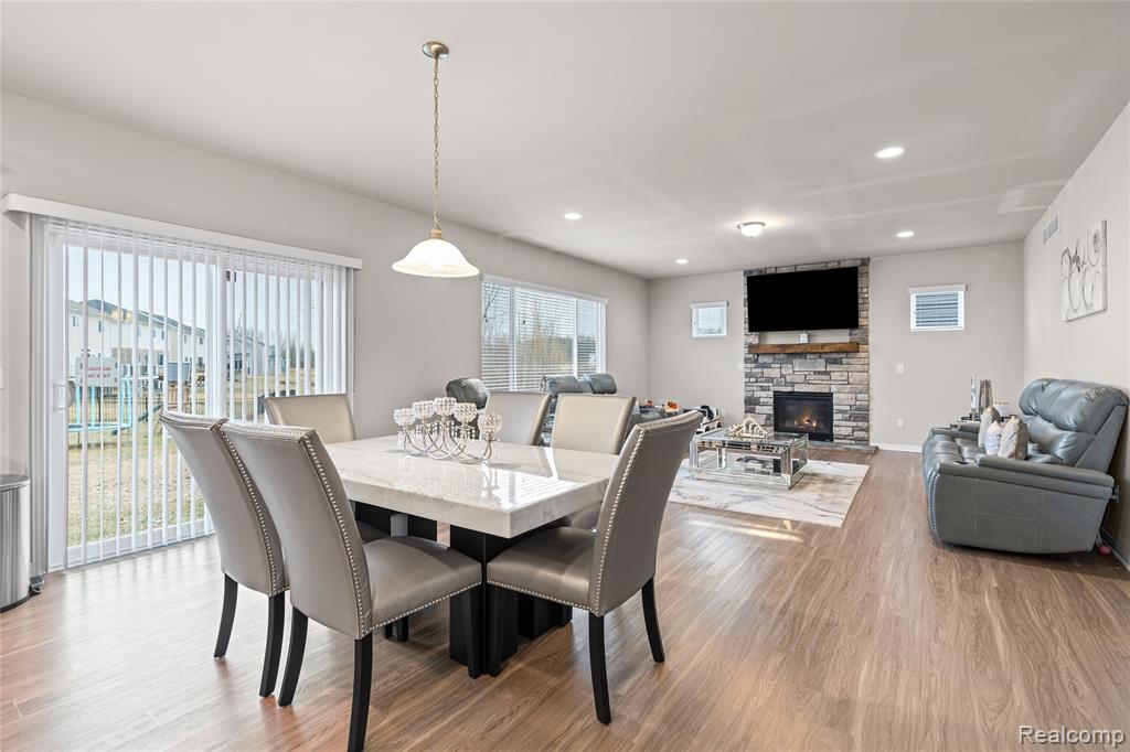 320 Hidden River E, Holly, MI 48442 — Photo 16