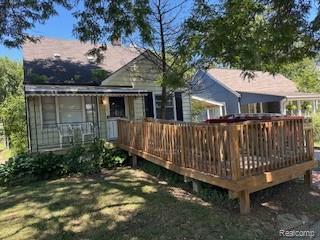 575 Wesbrook Street, Pontiac, MI 48340 — front exterior