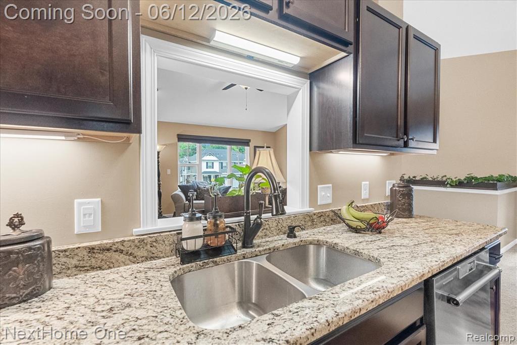 432 Maple Cove Circle, 12, Saline, MI 48176 — Photo 6