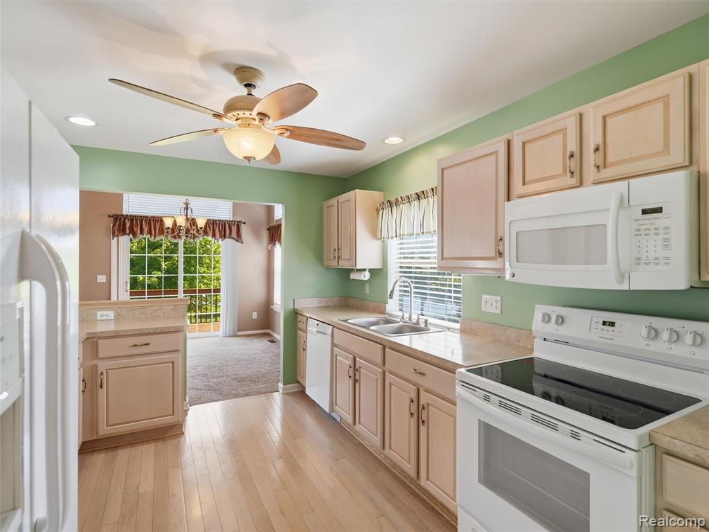 6394 Heron Park Way, Clarkston, MI — Photo 28