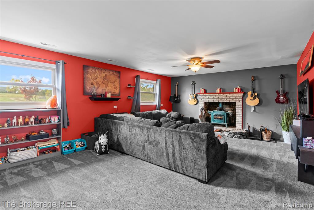 5950 Carscadden Way, Highland, MI — Photo 34