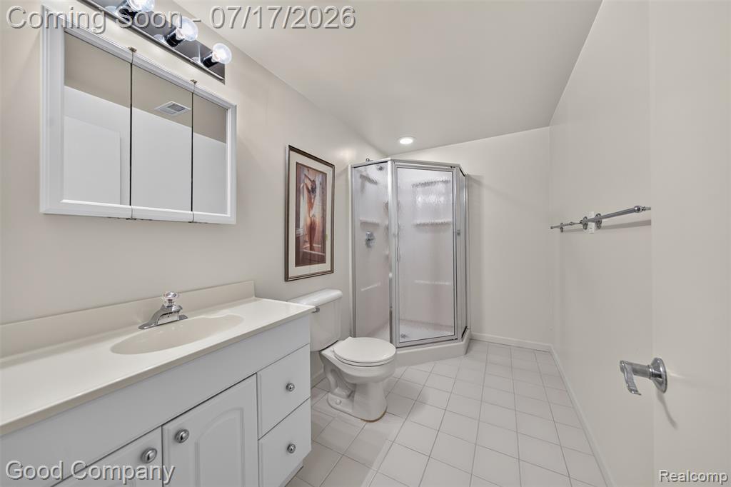 6698 Carlyle Court, West Bloomfield, MI — Photo 39