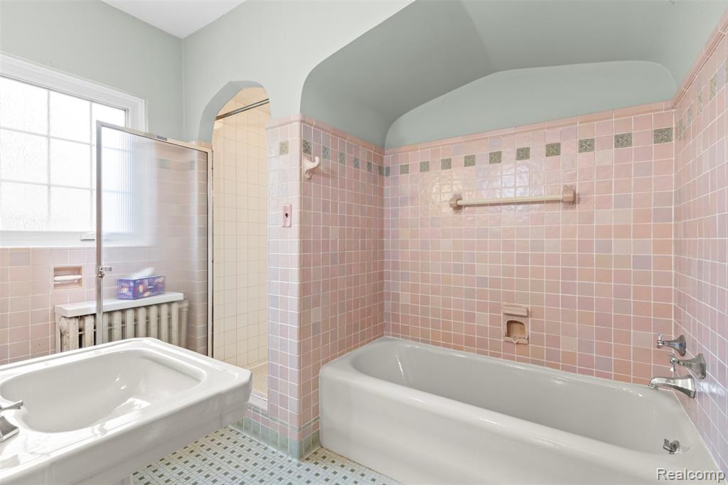 18925 Birchcrest Drive, Detroit, MI 48221 — Photo 32
