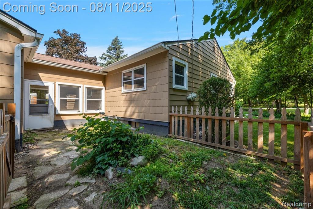 741 W Livingston Road, Highland, MI — Photo 58