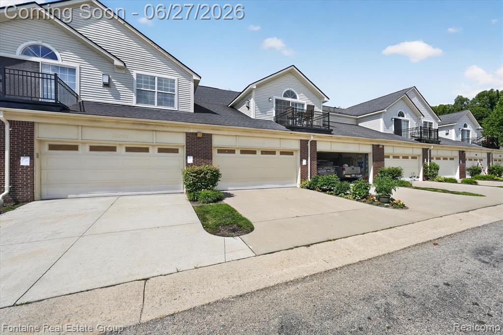 14203 Adri Circle, Walled Lake, MI 48390 — Photo 32