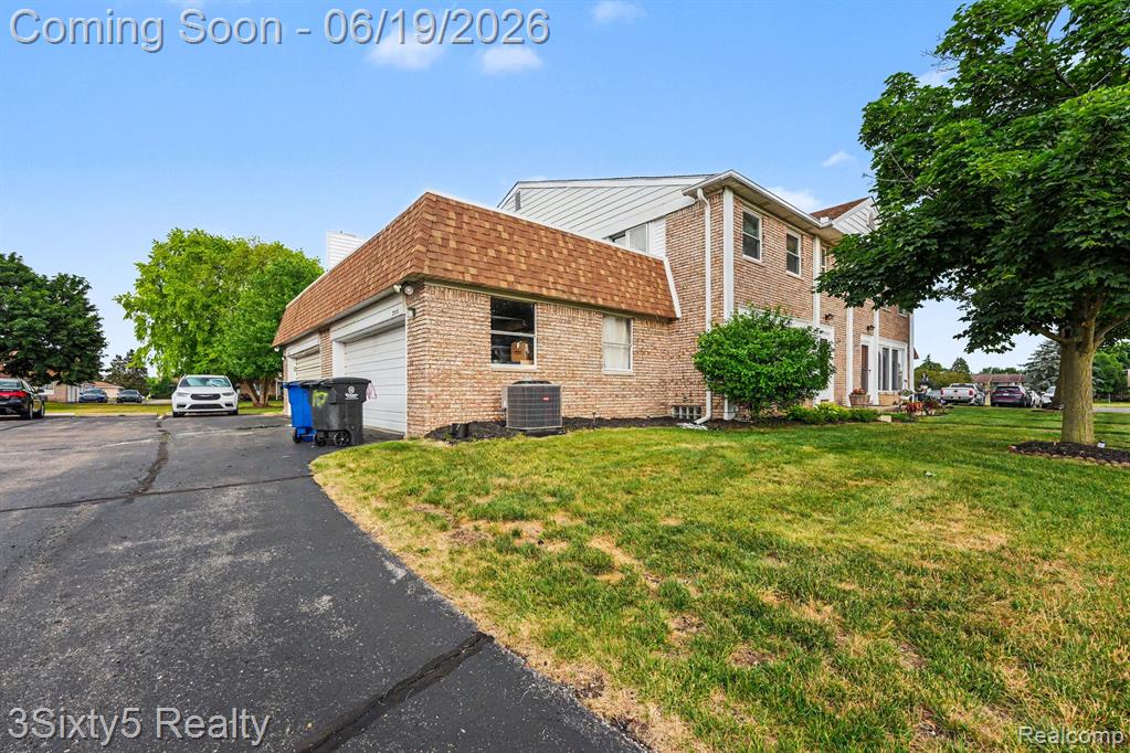 37592 Garden Court, Westland, MI — Photo 25