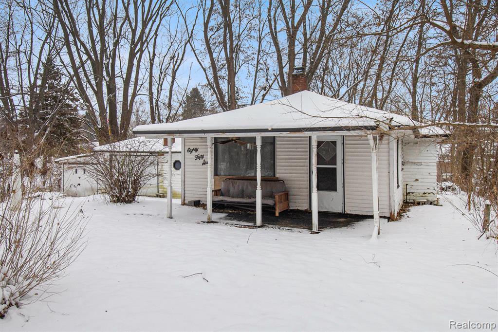 8056 Ortonville Road, Clarkston, MI 48348 — Photo 3