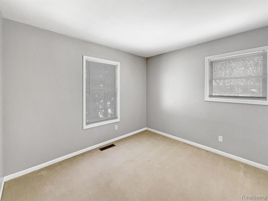 3674 OAKWOOD Street, Ann Arbor, MI 48104 — Photo 20