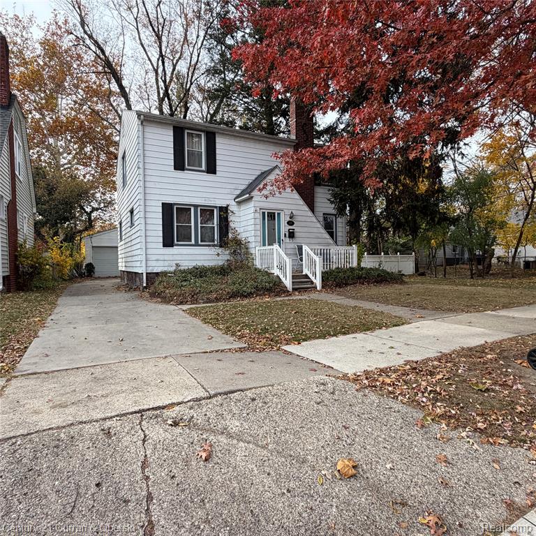 418 S Dorchester Avenue, Royal Oak, MI 48067 — Photo 2