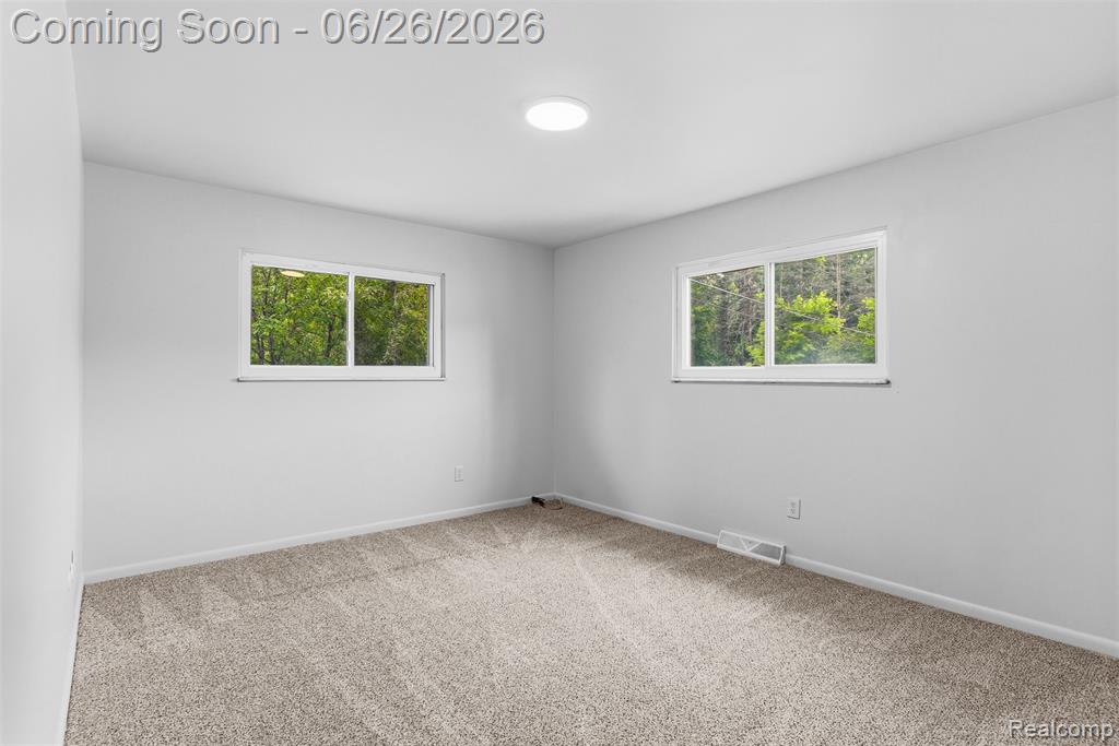 5120 Hillcrest Circle, Flint, MI 48506 — Photo 21