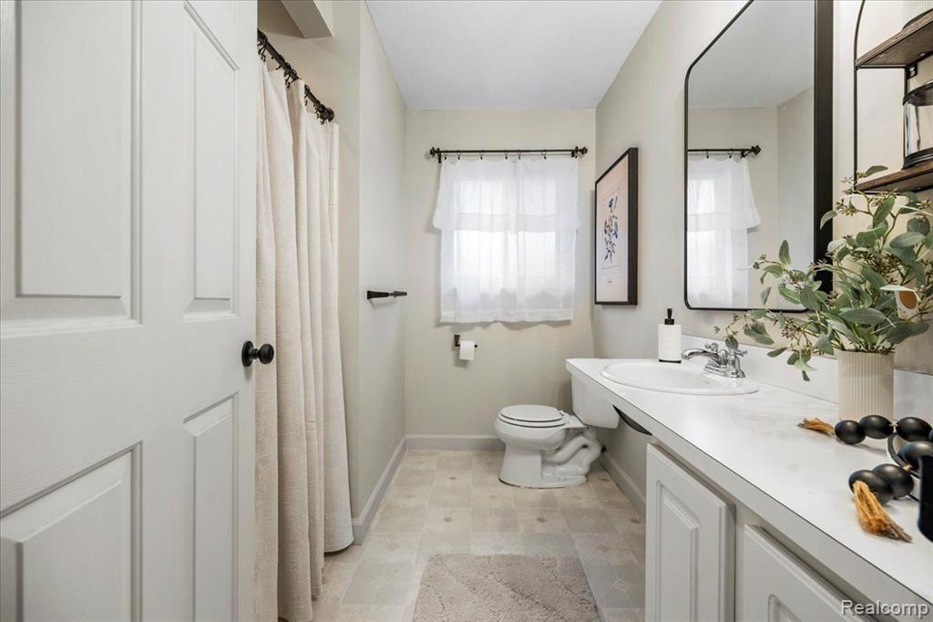7491 CORBETT Drive, Canton, MI 48187 — Photo 17