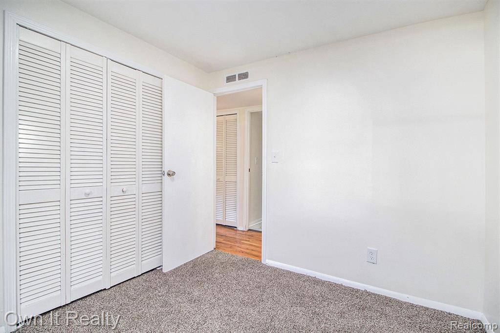 2188 HEMLOCK Drive, Ann Arbor, MI 48108 — Photo 16