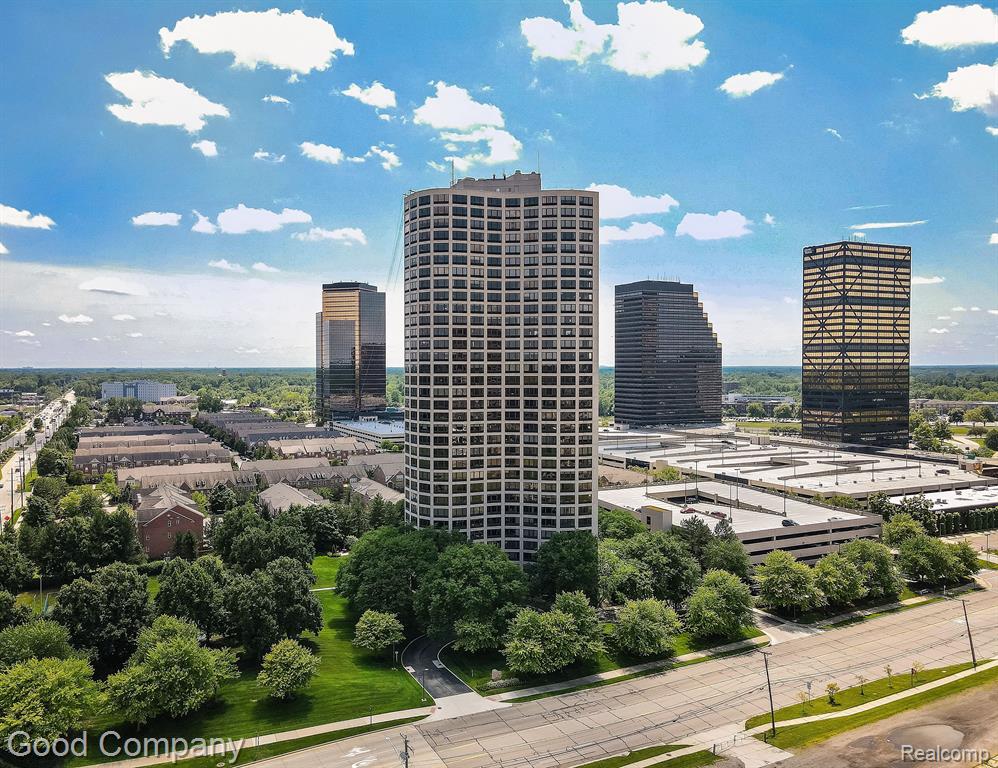 5000 TOWN Center, 1104, Southfield, MI 48075 — front exterior