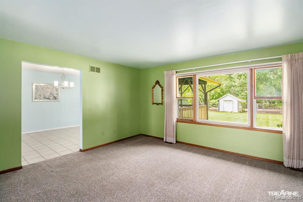 7469 N ELMS Road, Flushing, MI 48433 — Photo 3