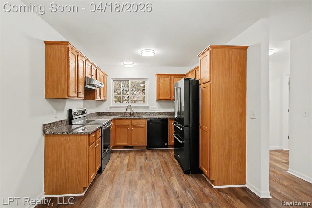 360 Newberry Lane, Howell, MI 48843 — Photo 9