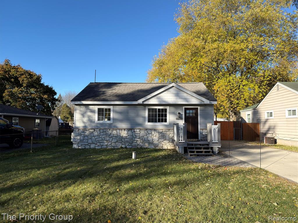 5235 Drayton Road, Clarkston, MI — Photo 6