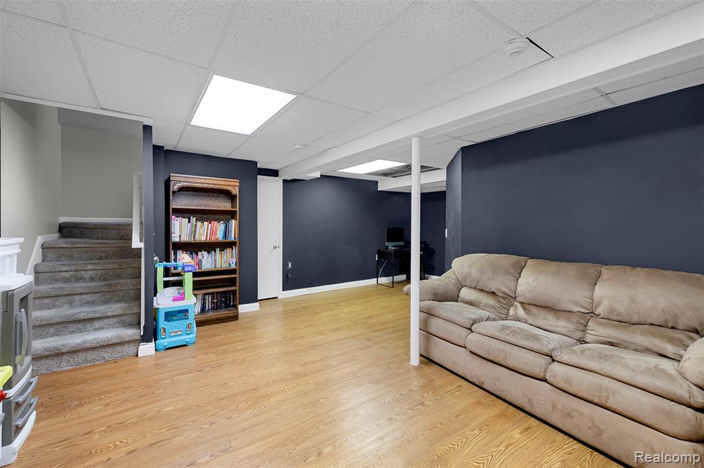 4093 Hunters Circle E, Canton, MI 48188 — Photo 27