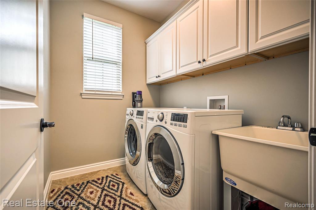 52689 Aspen Drive, South Lyon, MI 48178 — Photo 29