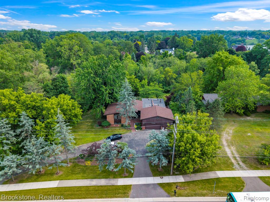 4665 W Maple Road, Bloomfield Hills, MI 48301 — Photo 52