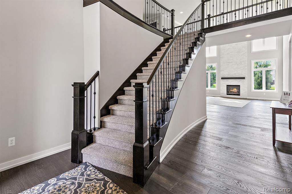 45190 TWIN RIVER Drive, Macomb, MI 48044 — Photo 15