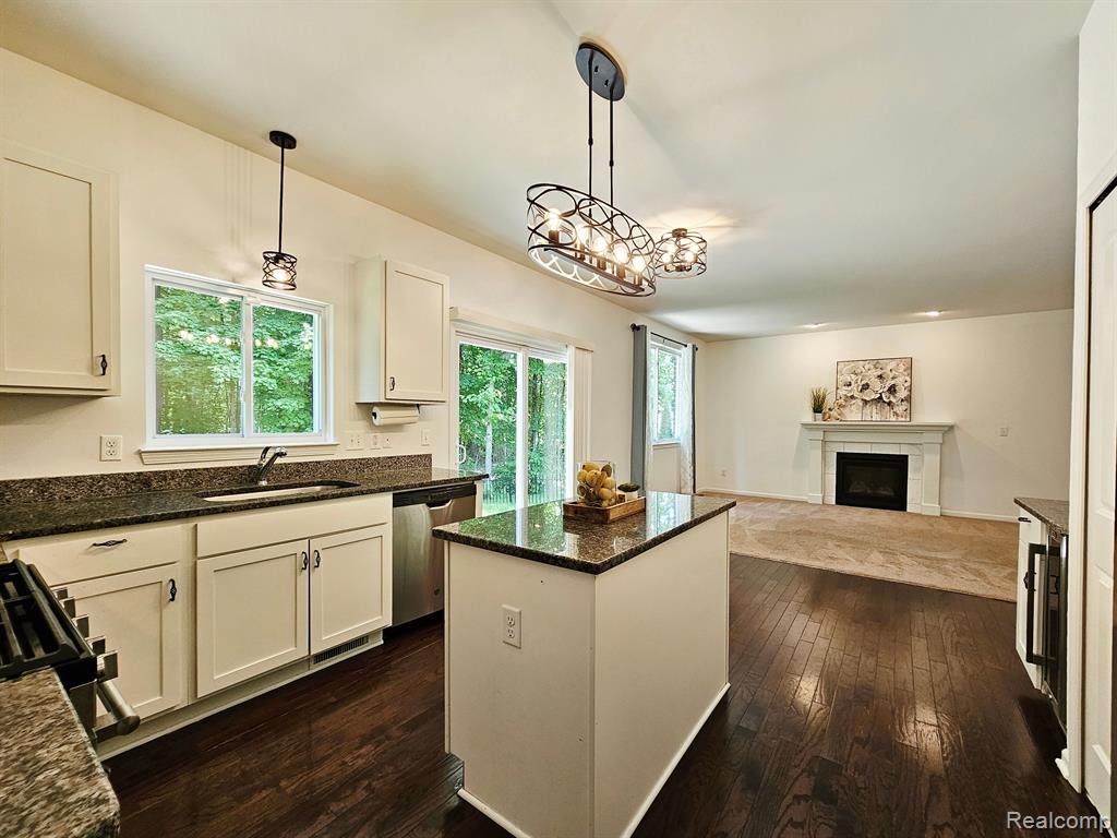 13401 STAMFORD Road, Belleville, MI 48111 — Photo 12