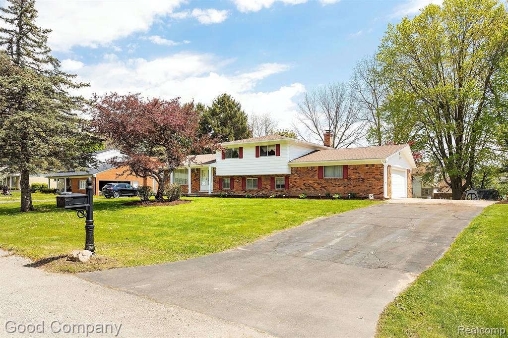 53258 BANCROFT Drive, Shelby Twp, MI 48316 — Photo 41