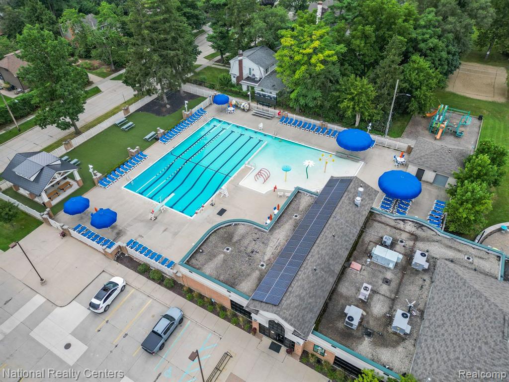 44 DEVONSHIRE Road, Pleasant Ridge, MI — Photo 26