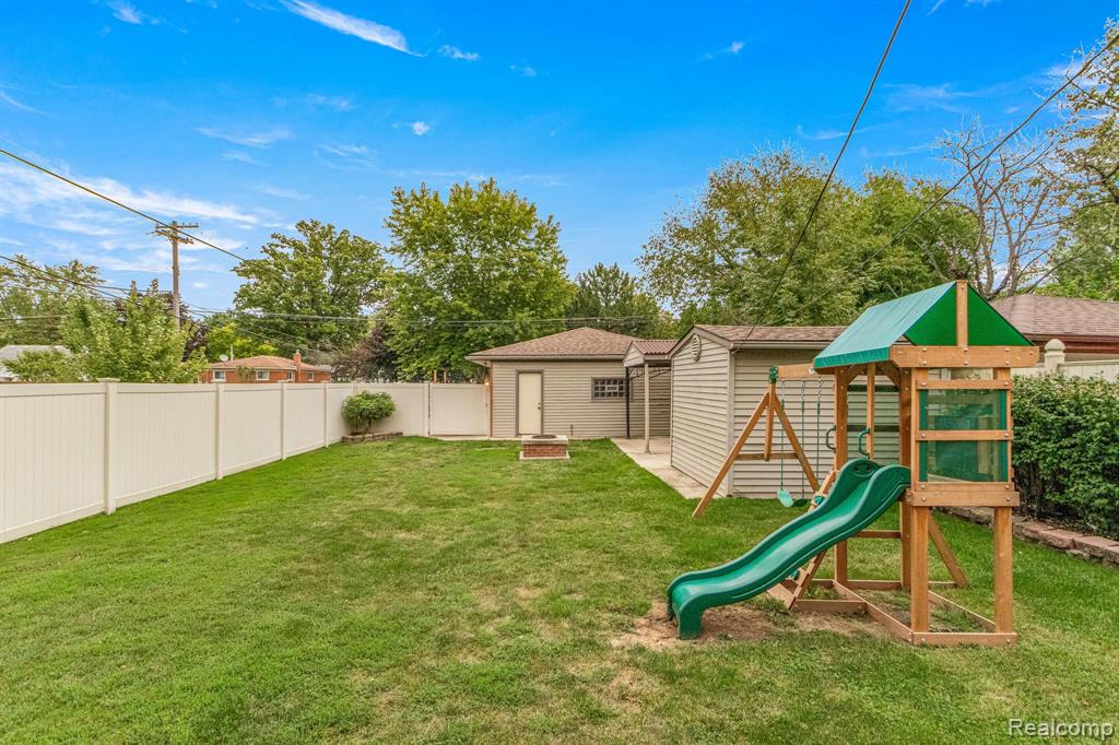 4403 Harding Street, Dearborn Heights, MI 48125 — Photo 29