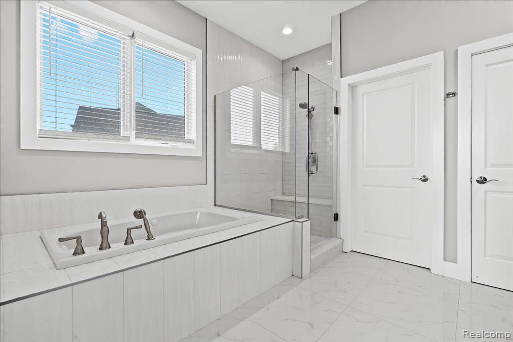 10420 STONEY POINT Drive, South Lyon, MI 48178 — Photo 19