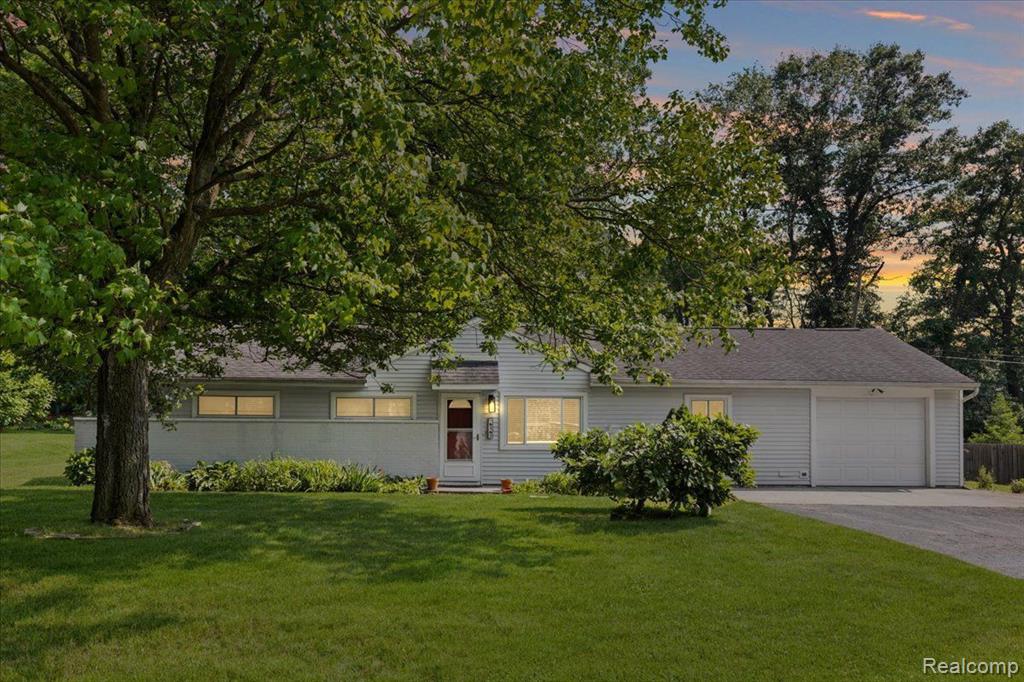 6161 ASCENSION Street, Clarkston, MI 48348 — front exterior