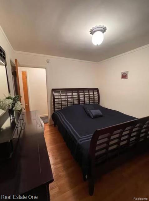 8443 RIVERDALE Street, Dearborn Heights, MI 48127 — Photo 12