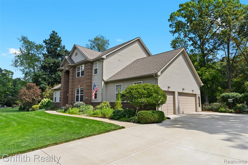 7524 Elmbrooke Way, Brighton, MI 48116 — Photo 53