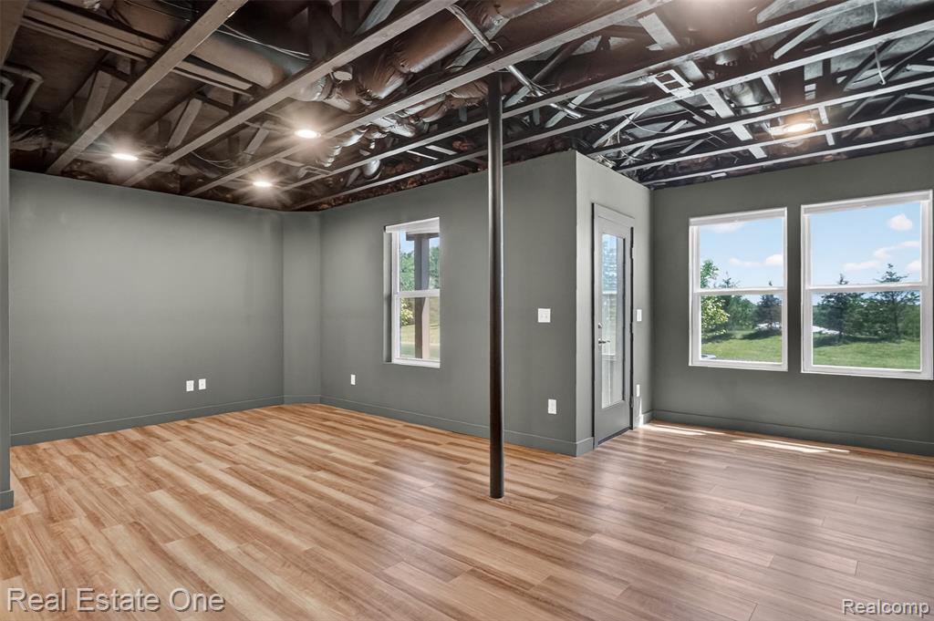 4799 Broomfield Way, Lake Orion, MI — Photo 34