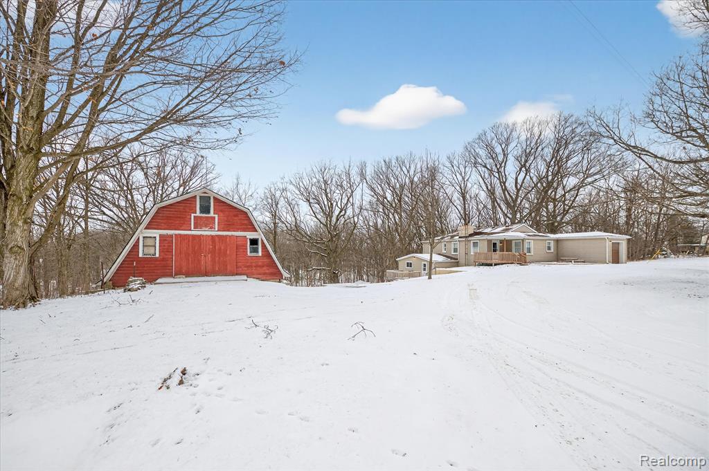 5300 Atlas Road, Grand Blanc, MI 48439 — Photo 44