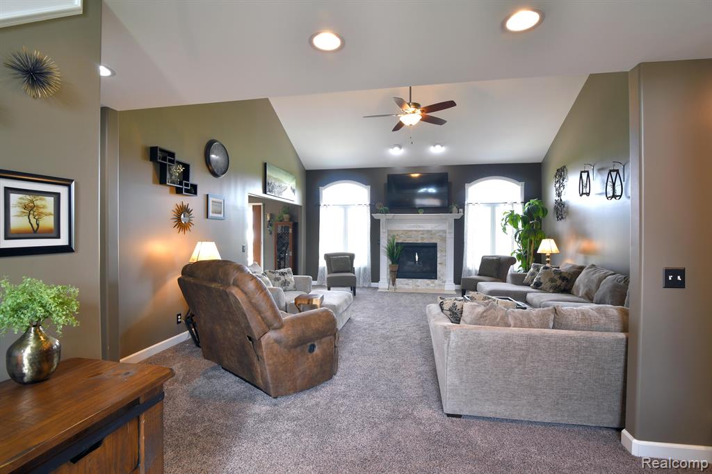 9185 COPPER RIDGE Drive, Davison, MI 48423 — Photo 8