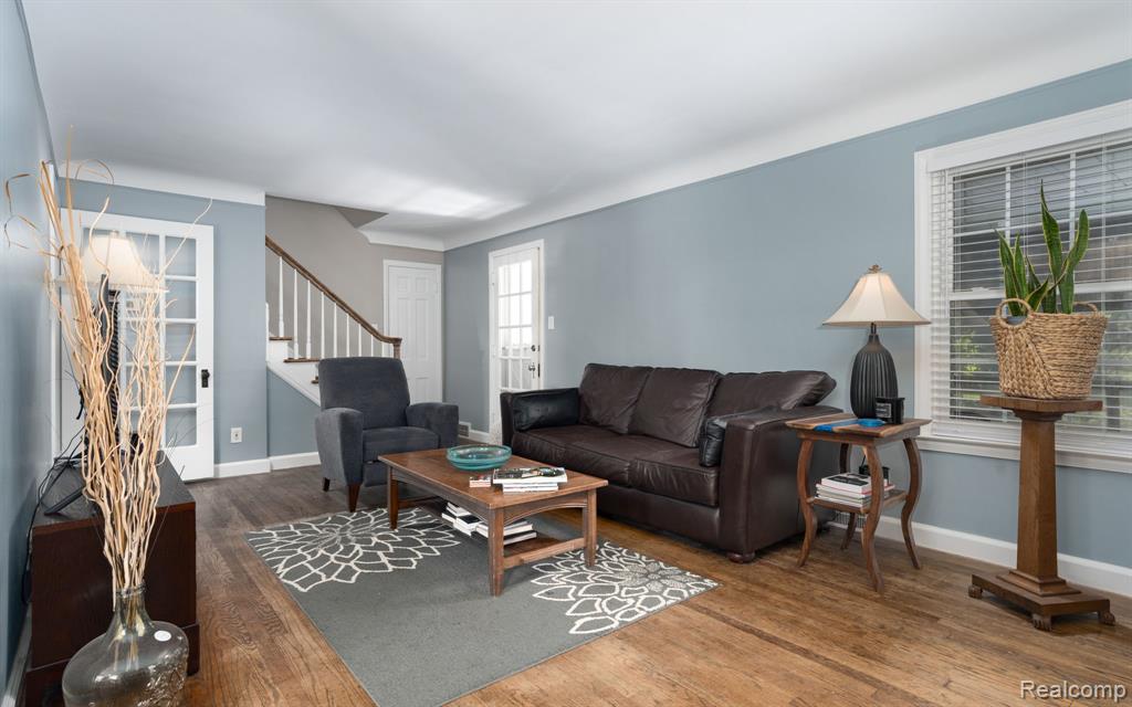 27714 California Drive NE, Lathrup Village, MI 48076 — Photo 4