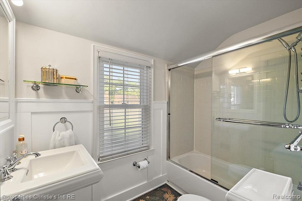 206 McKinley Avenue, Grosse Pointe Farms, MI 48236 — Photo 22