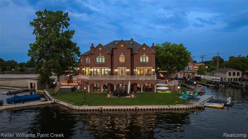 328 S Broadway Street, Lake Orion, MI 48362 — Photo 16