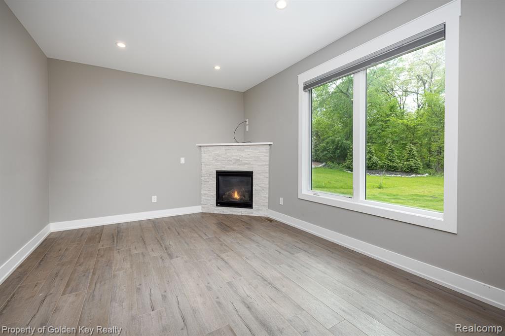 5352 Timber Bend Drive, Brighton, MI 48116 — Photo 32