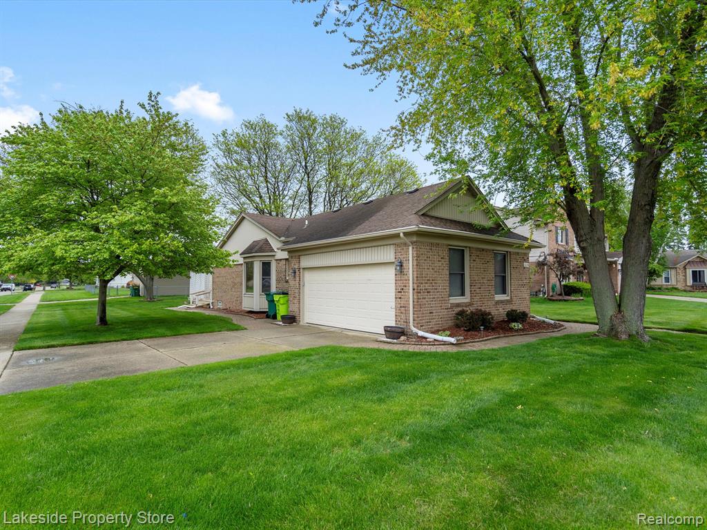 46710 GADWALL Drive, Macomb, MI 48044 — Photo 6